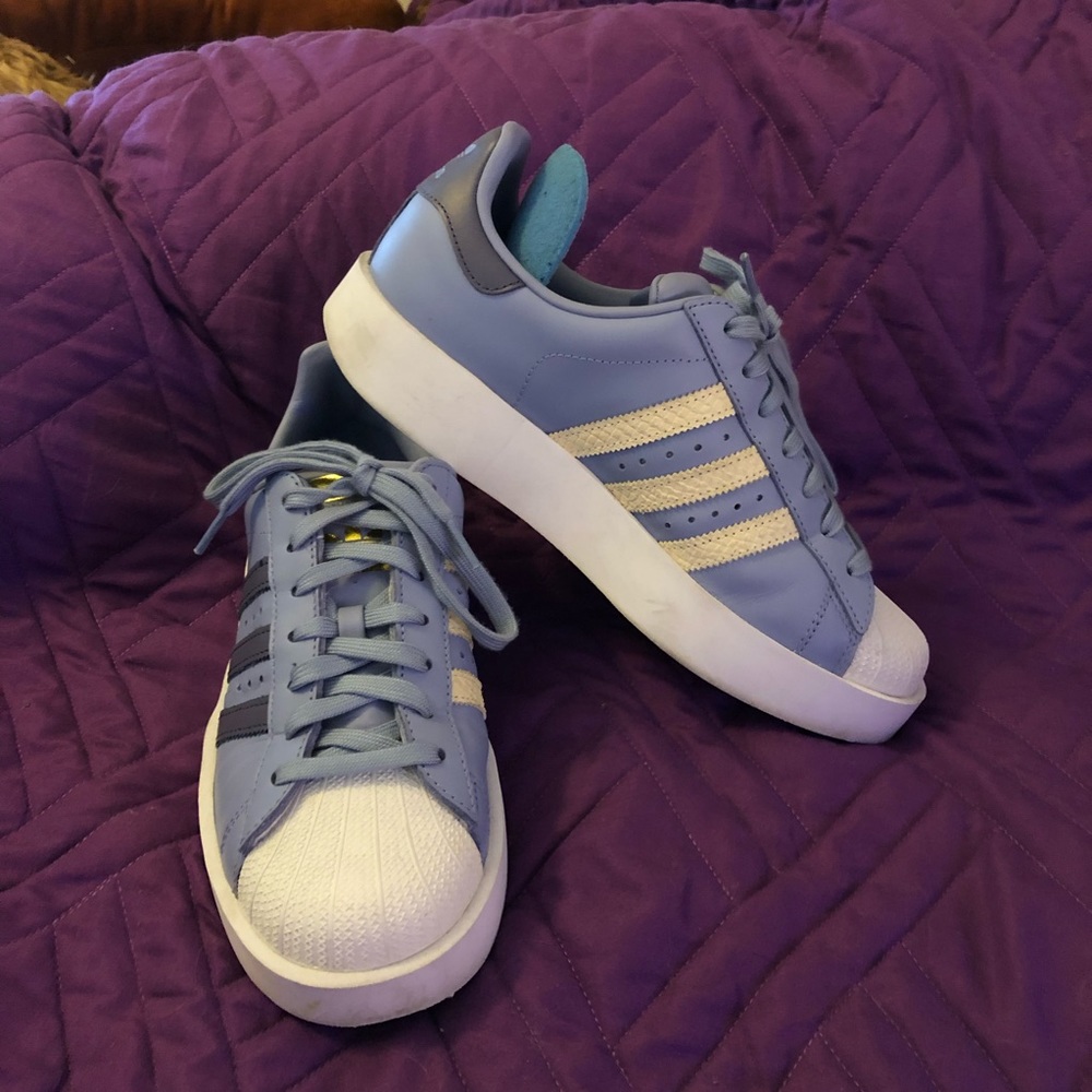 Super cute platform adidas superstar shelltoes